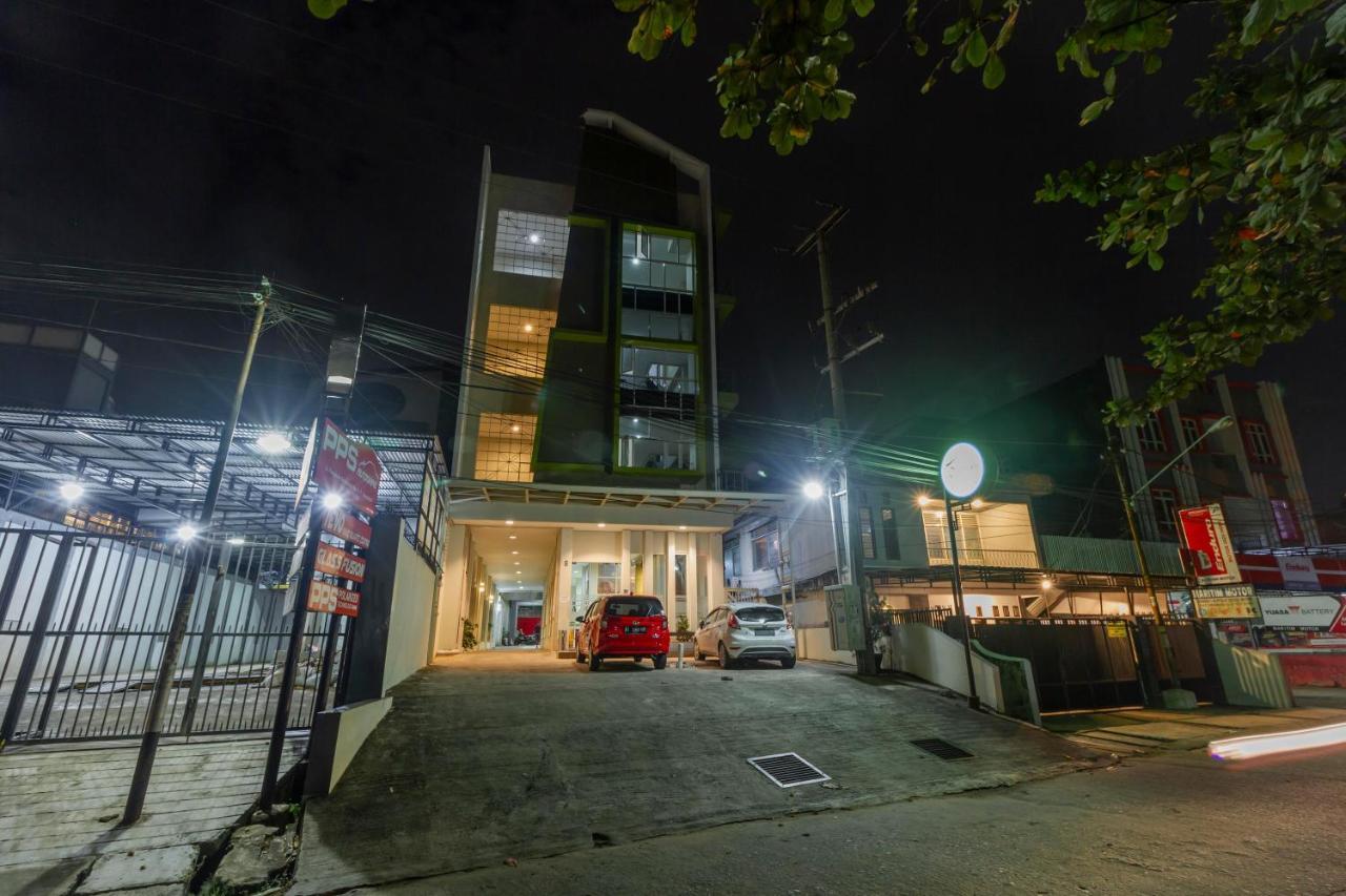 Reddoorz Near Samarinda Central Plaza Ngoại thất bức ảnh